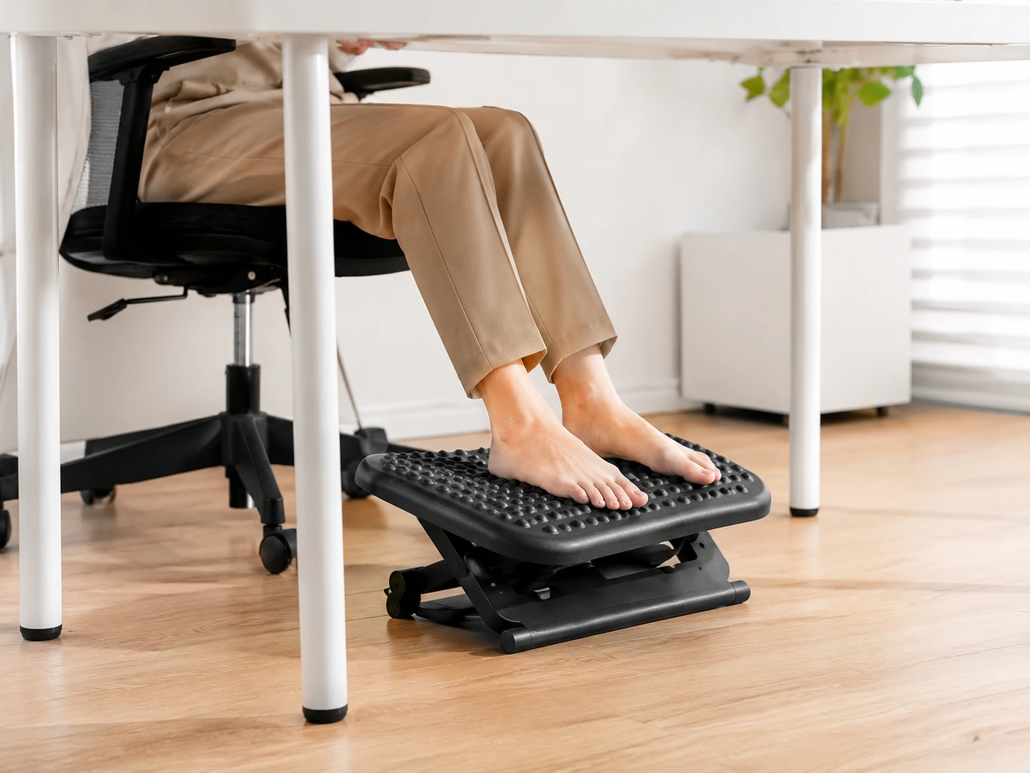 HUANUO Adjustable Foot Rest Under Desk